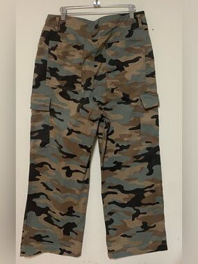 GAP Loose Khaki Cargo Pants - Khaki with Camo Waistband